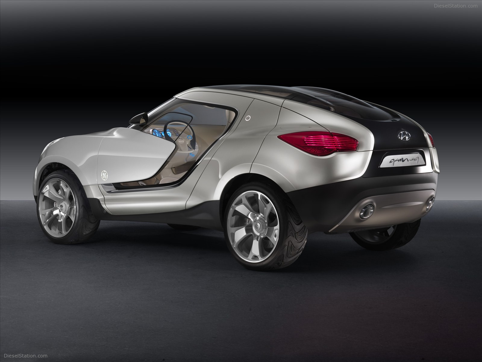 Hyundai QarmaQ Concept