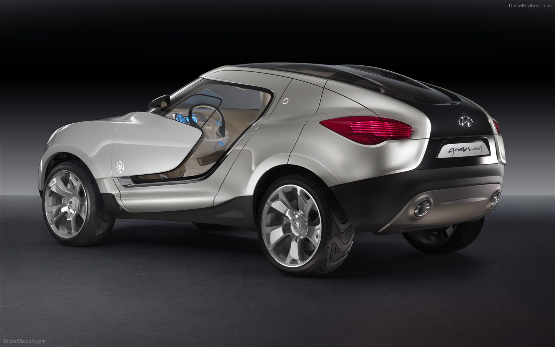 Hyundai QarmaQ Concept