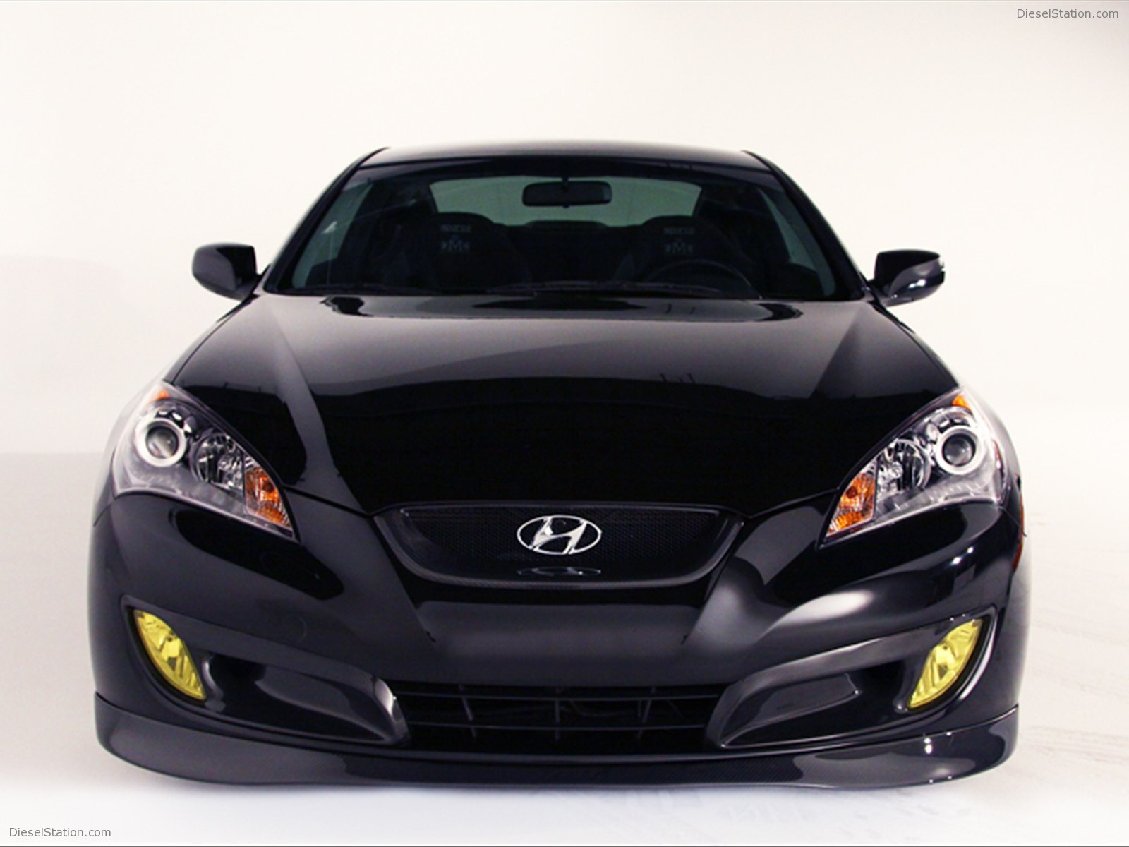 Hyundai RMR RM500 Genesis Coupe 2012