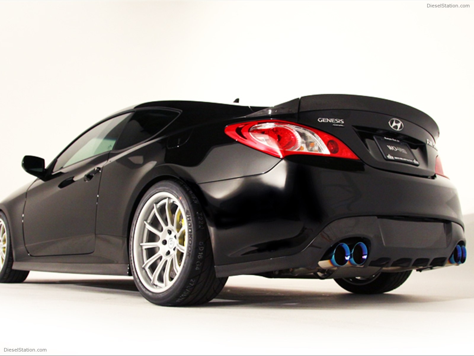 Hyundai RMR RM500 Genesis Coupe 2012