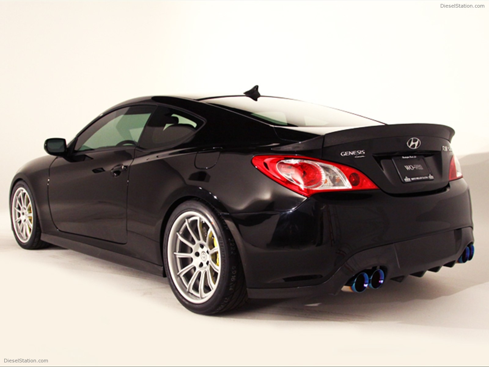 Hyundai RMR RM500 Genesis Coupe 2012
