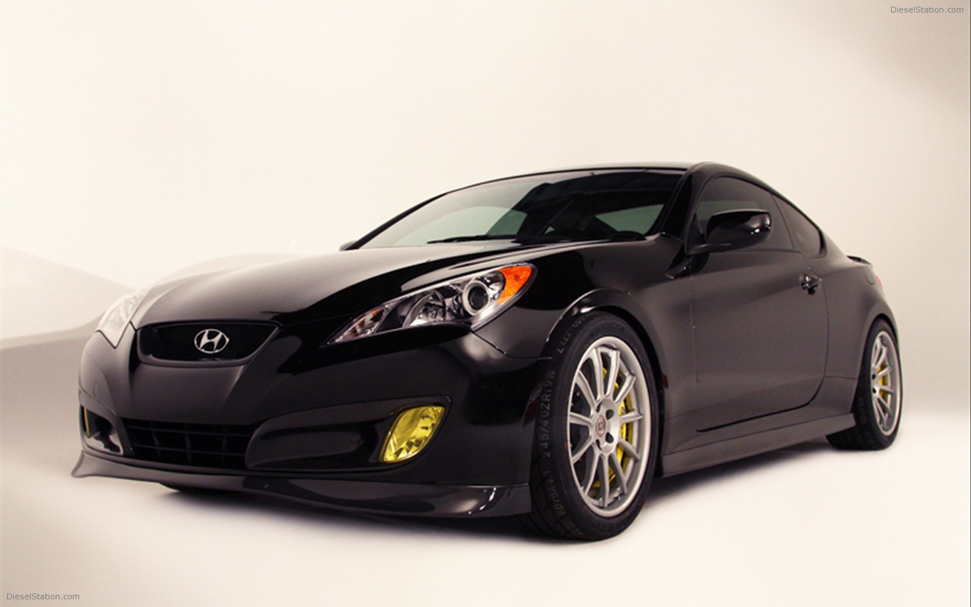 Hyundai RMR RM500 Genesis Coupe 2012