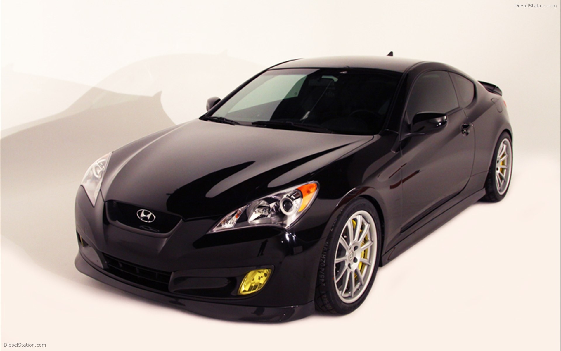 Hyundai RMR RM500 Genesis Coupe 2012