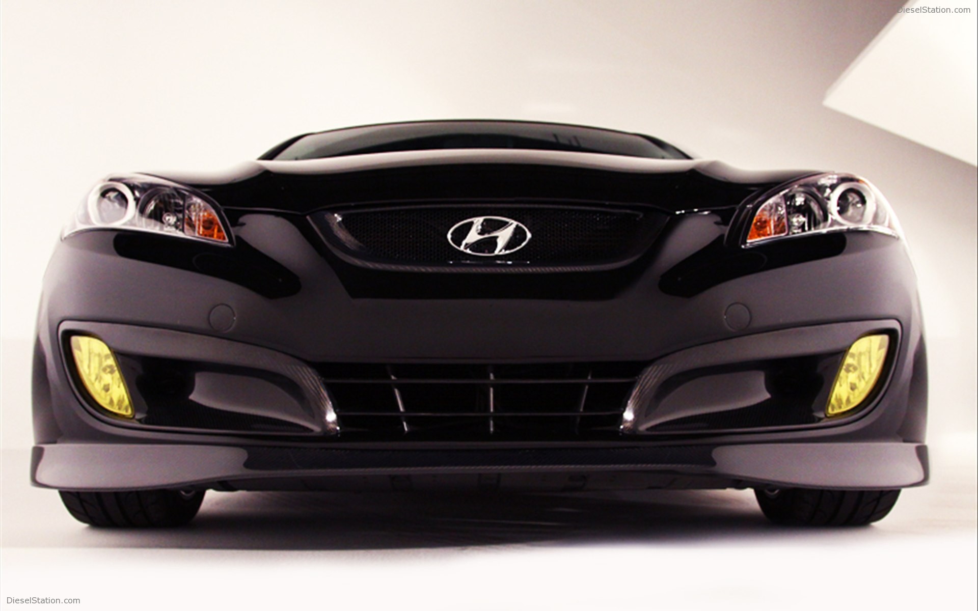 Hyundai RMR RM500 Genesis Coupe 2012