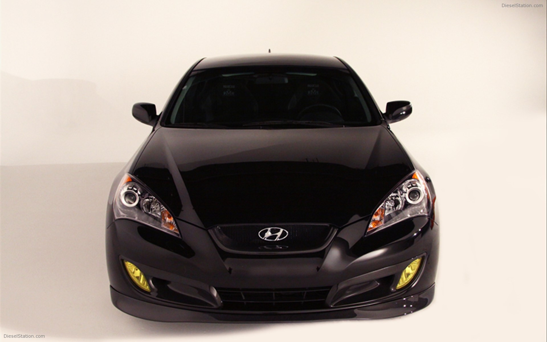 Hyundai RMR RM500 Genesis Coupe 2012