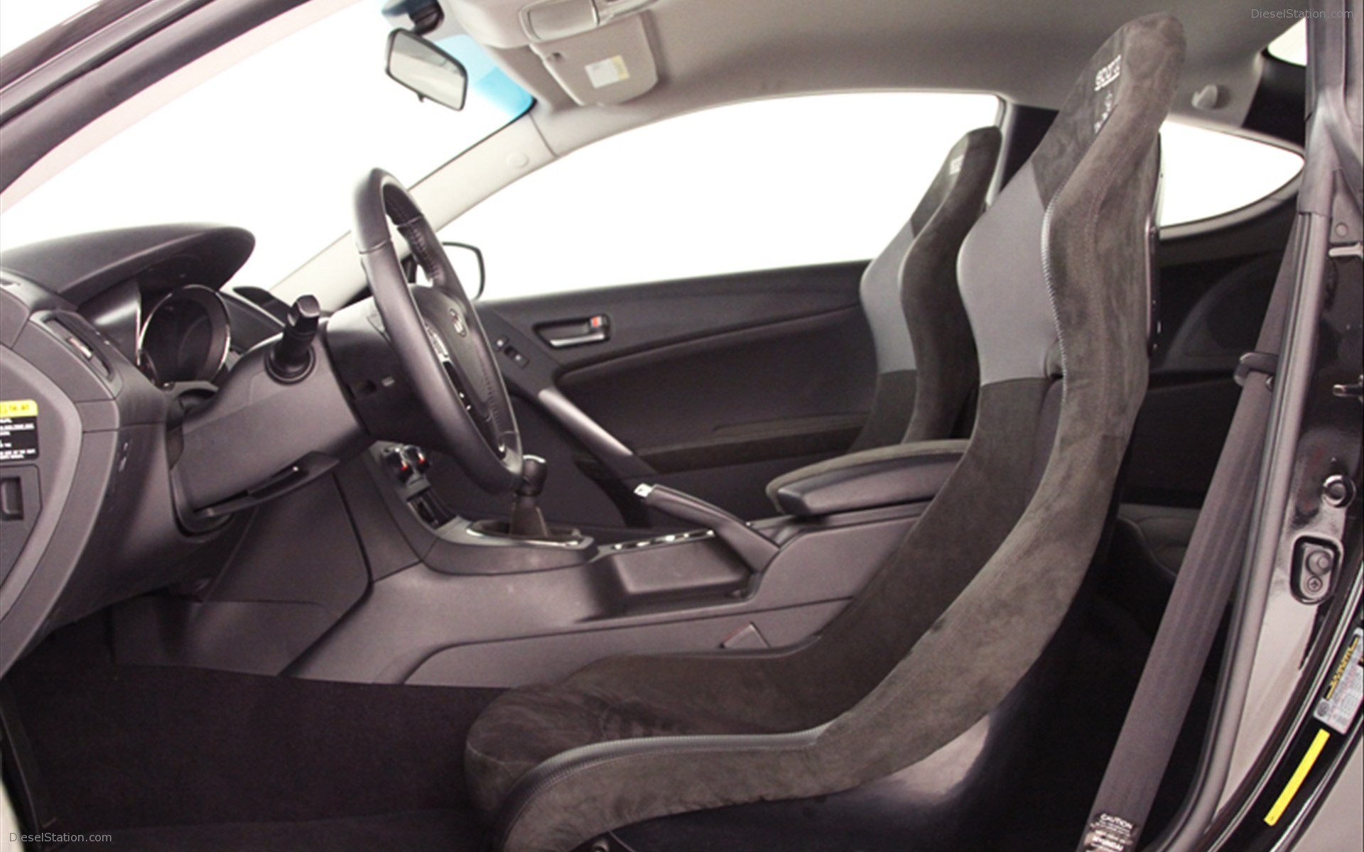 Hyundai RMR RM500 Genesis Coupe 2012