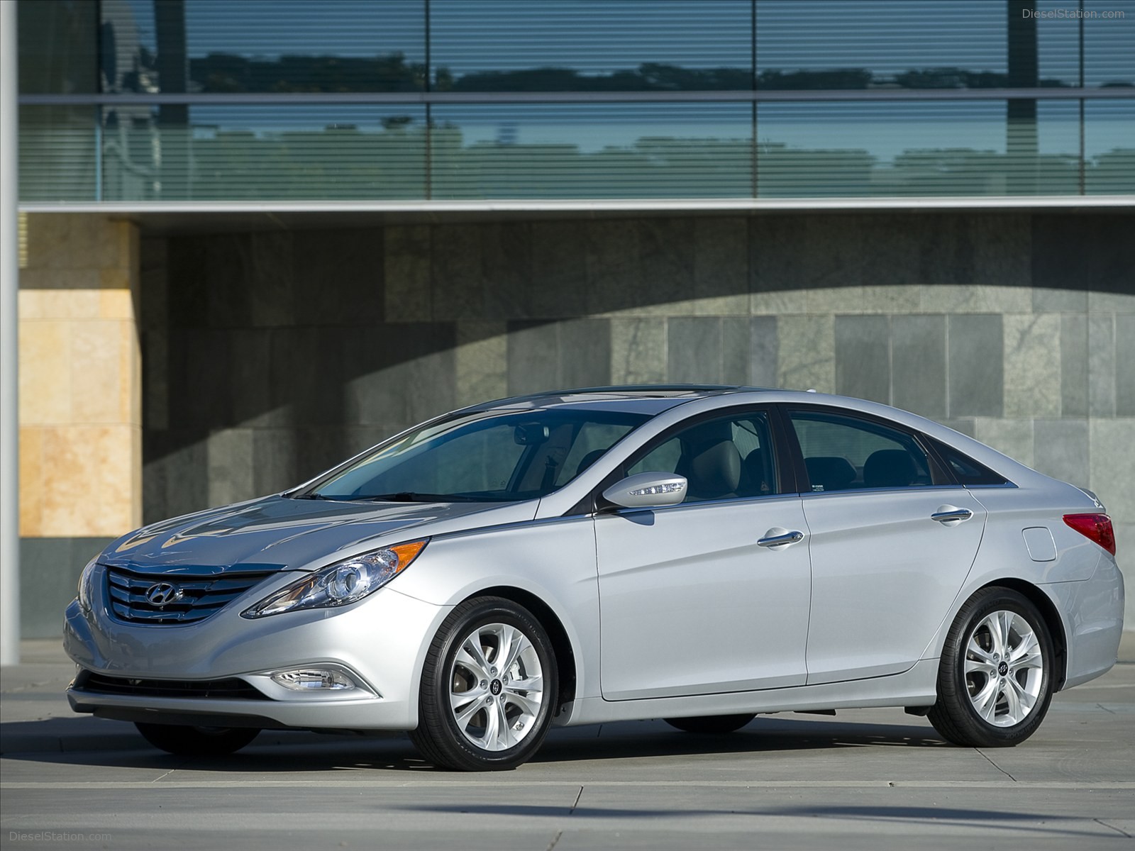 Hyundai Sonata 2012