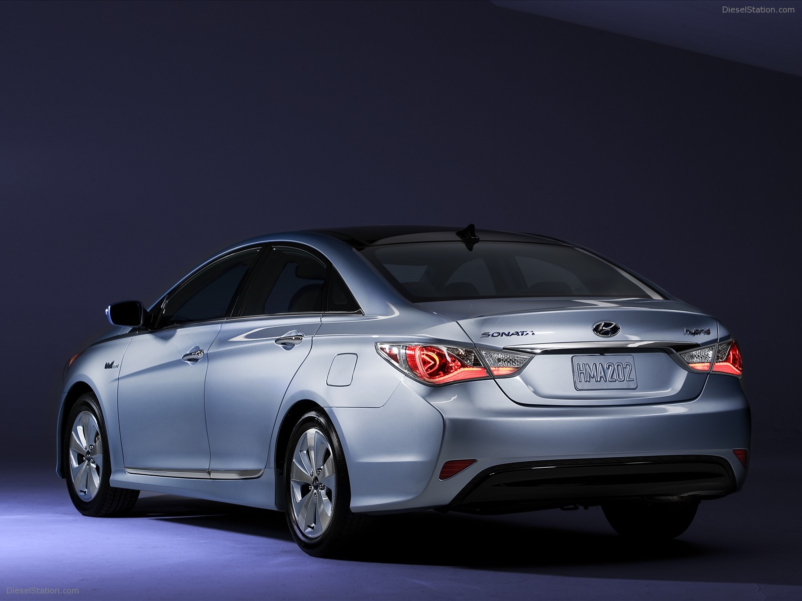 Hyundai Sonata Hybrid 2011