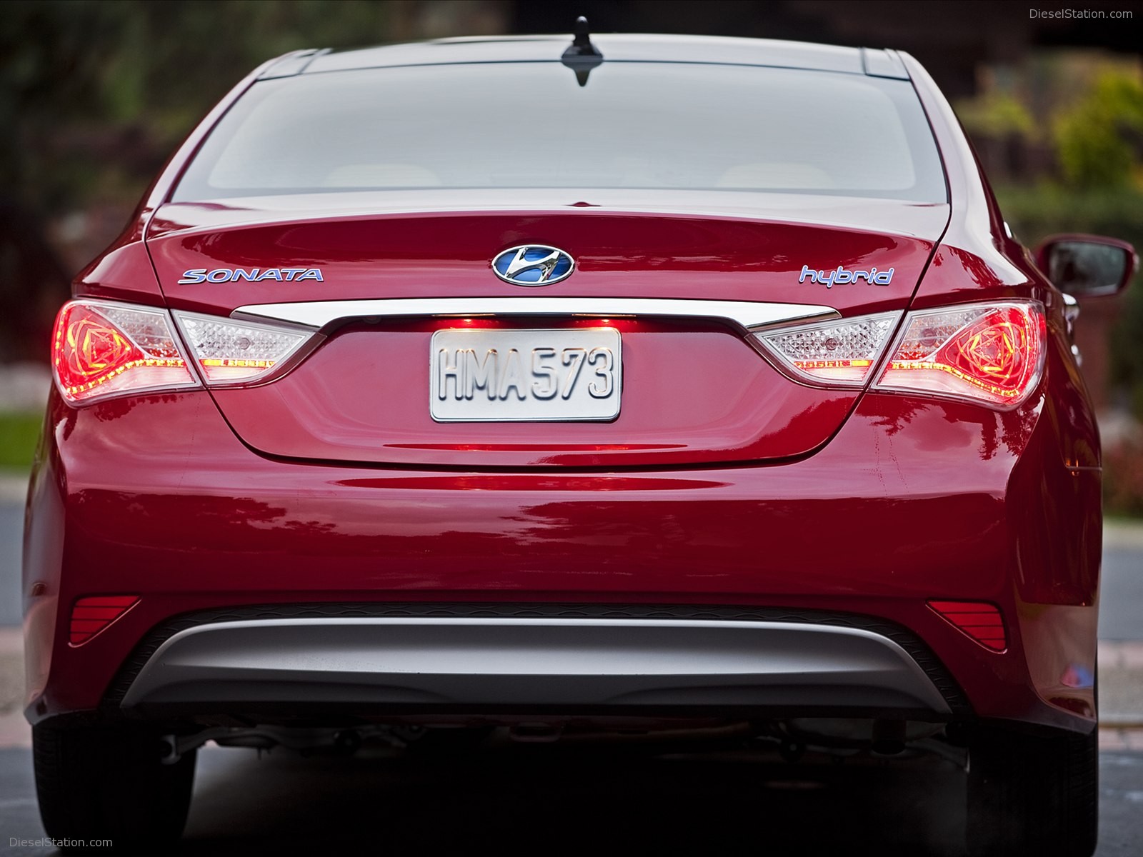 Hyundai Sonata Hybrid 2012
