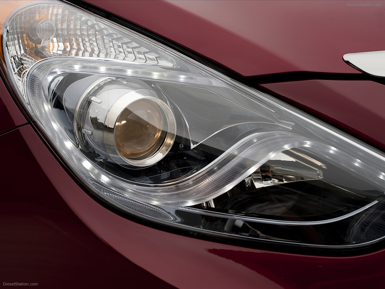 Hyundai Sonata Hybrid 2012