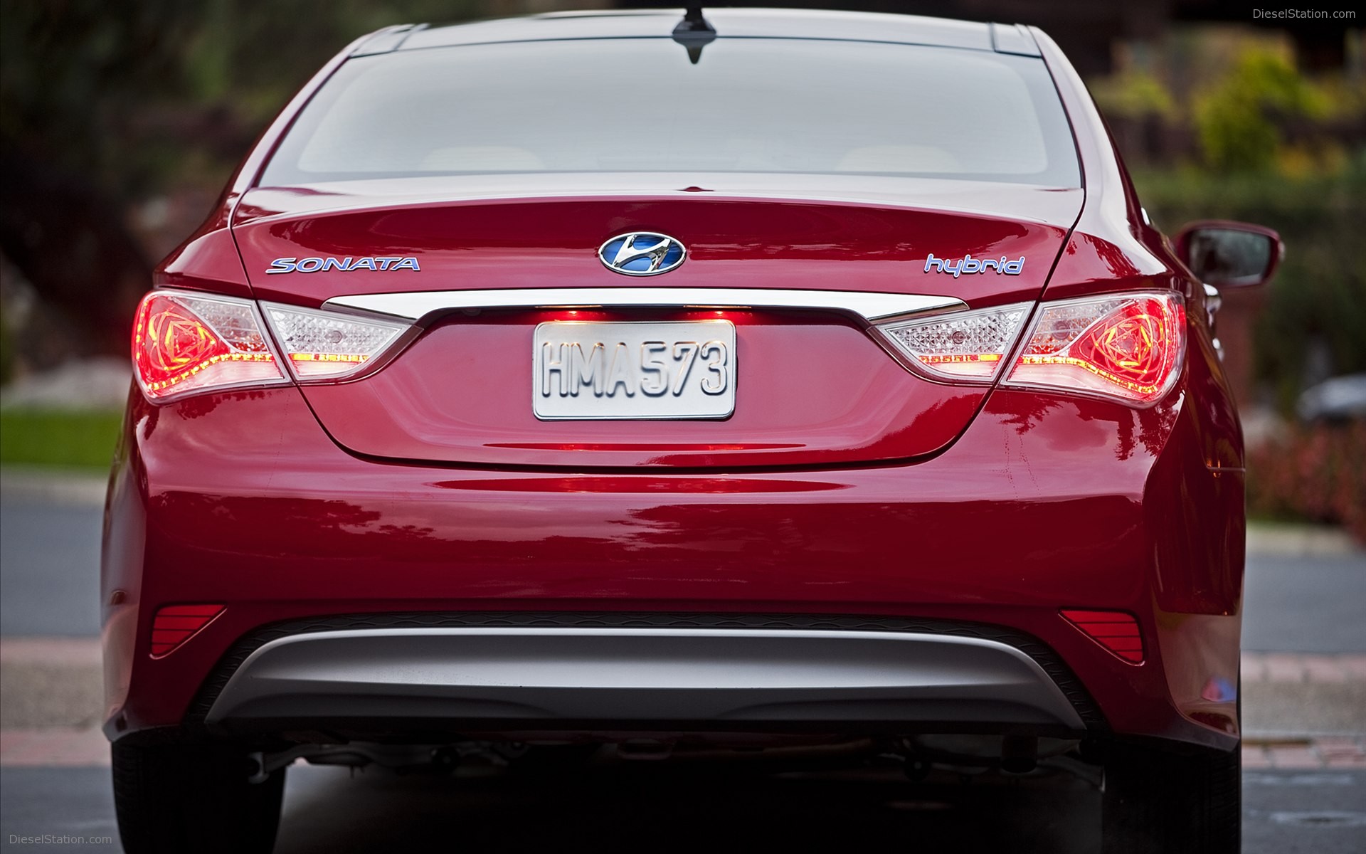 Hyundai Sonata Hybrid 2012