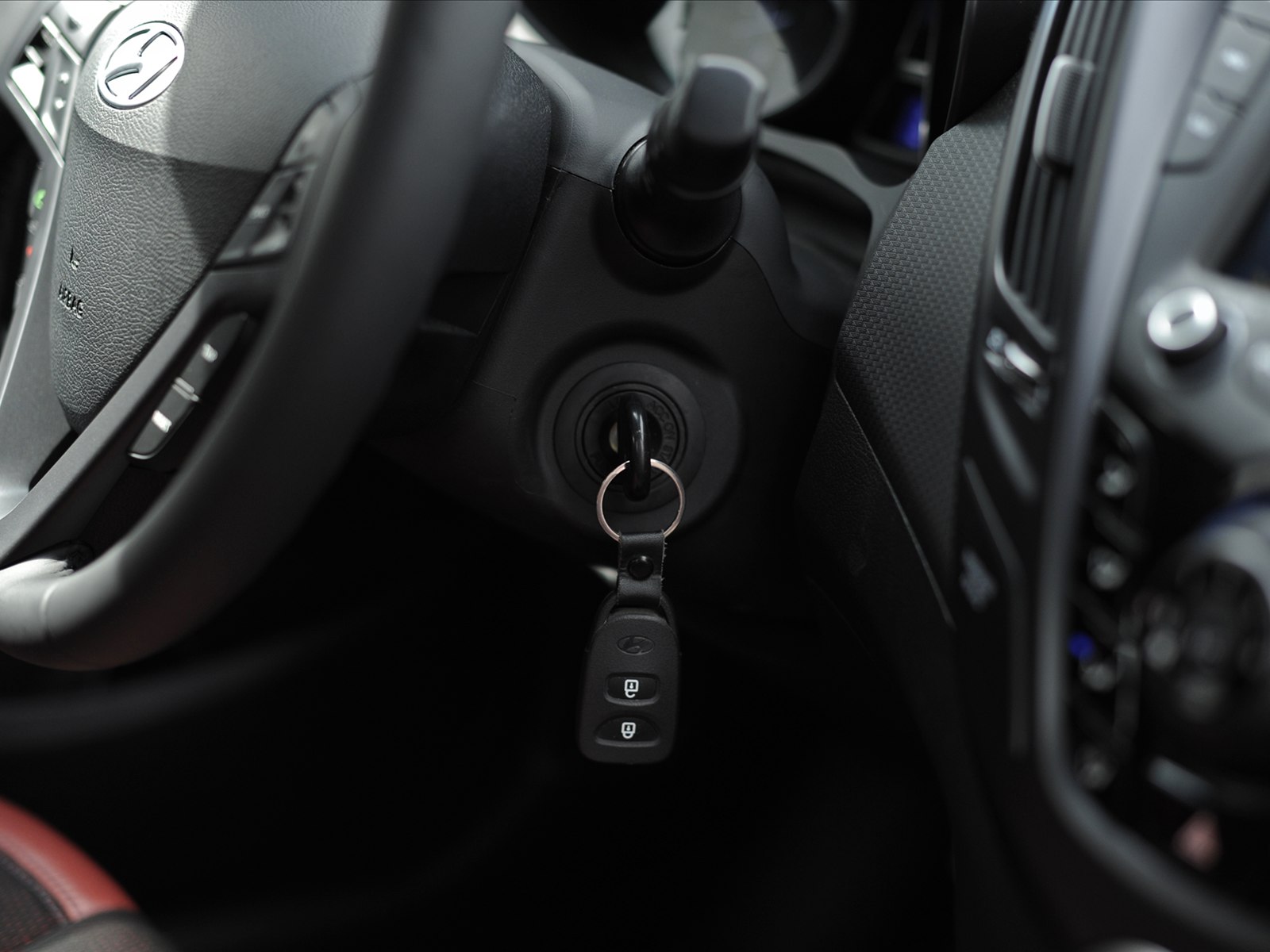 Hyundai Veloster Turbo R-Spec 2014