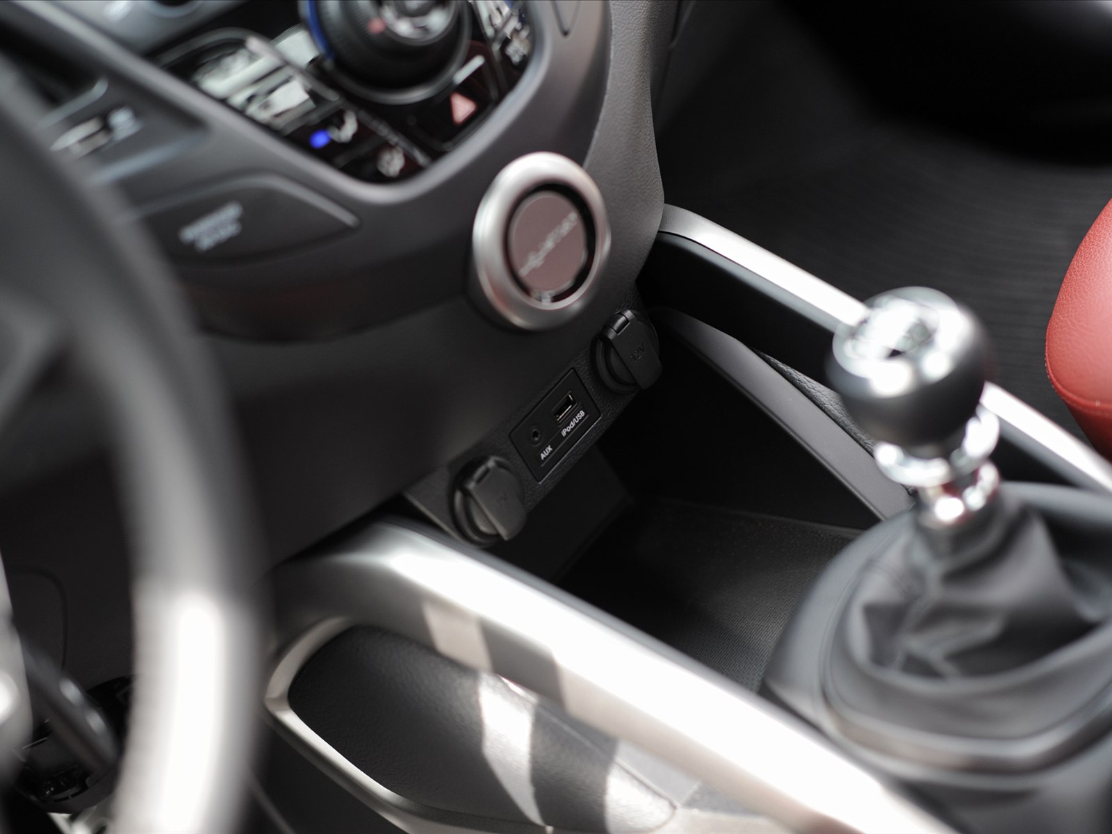 Hyundai Veloster Turbo R-Spec 2014