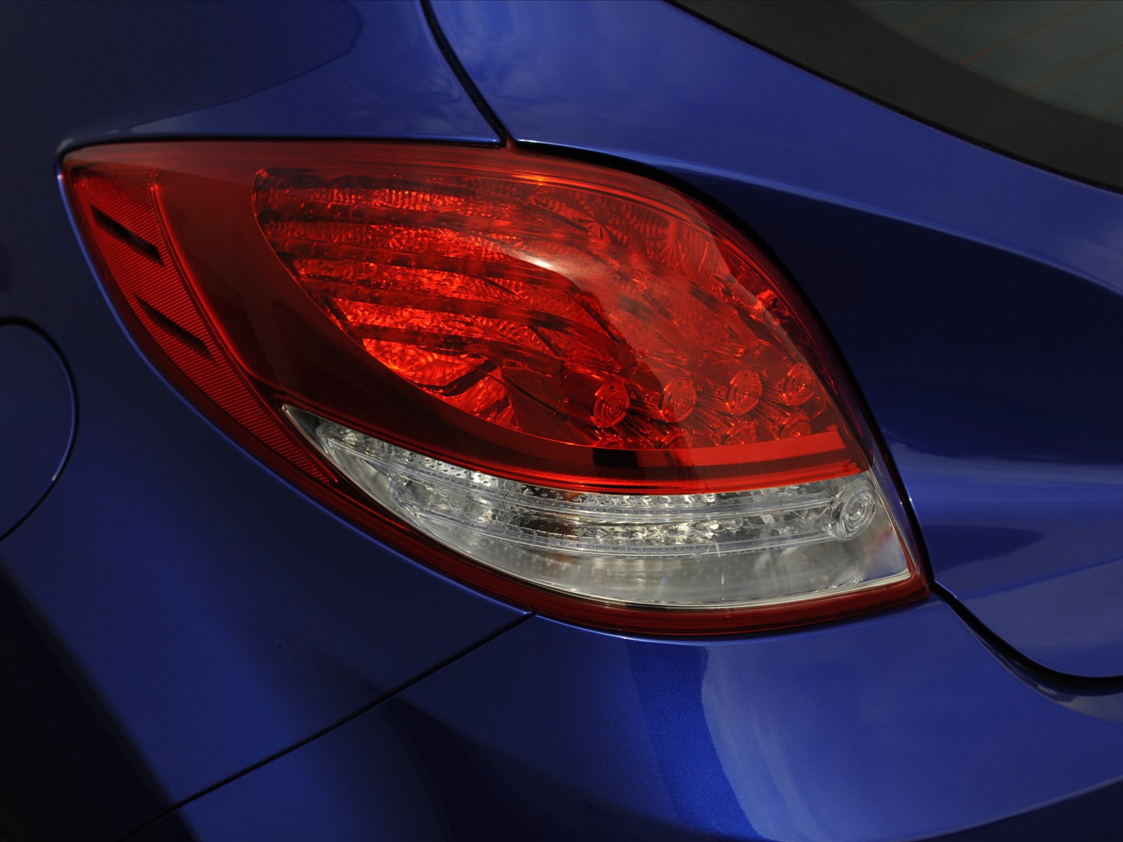 Hyundai Veloster Turbo R-Spec 2014