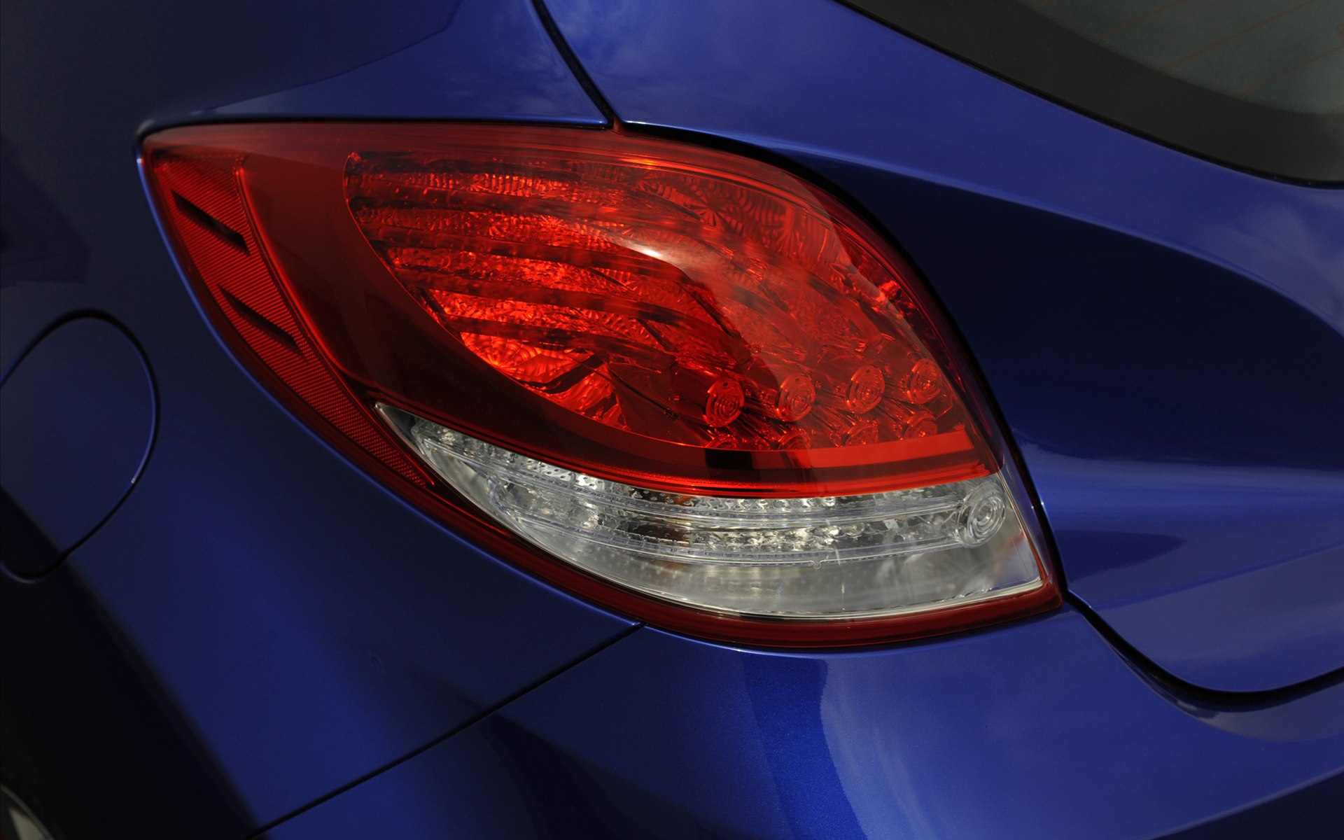 Hyundai Veloster Turbo R-Spec 2014