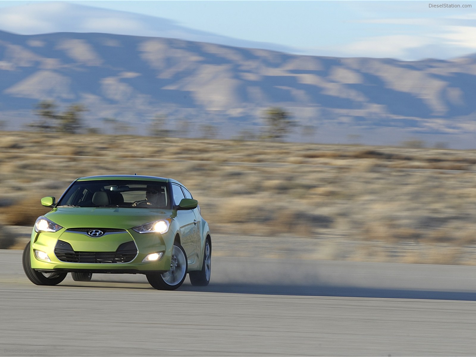 Hyundai Veloster 2012