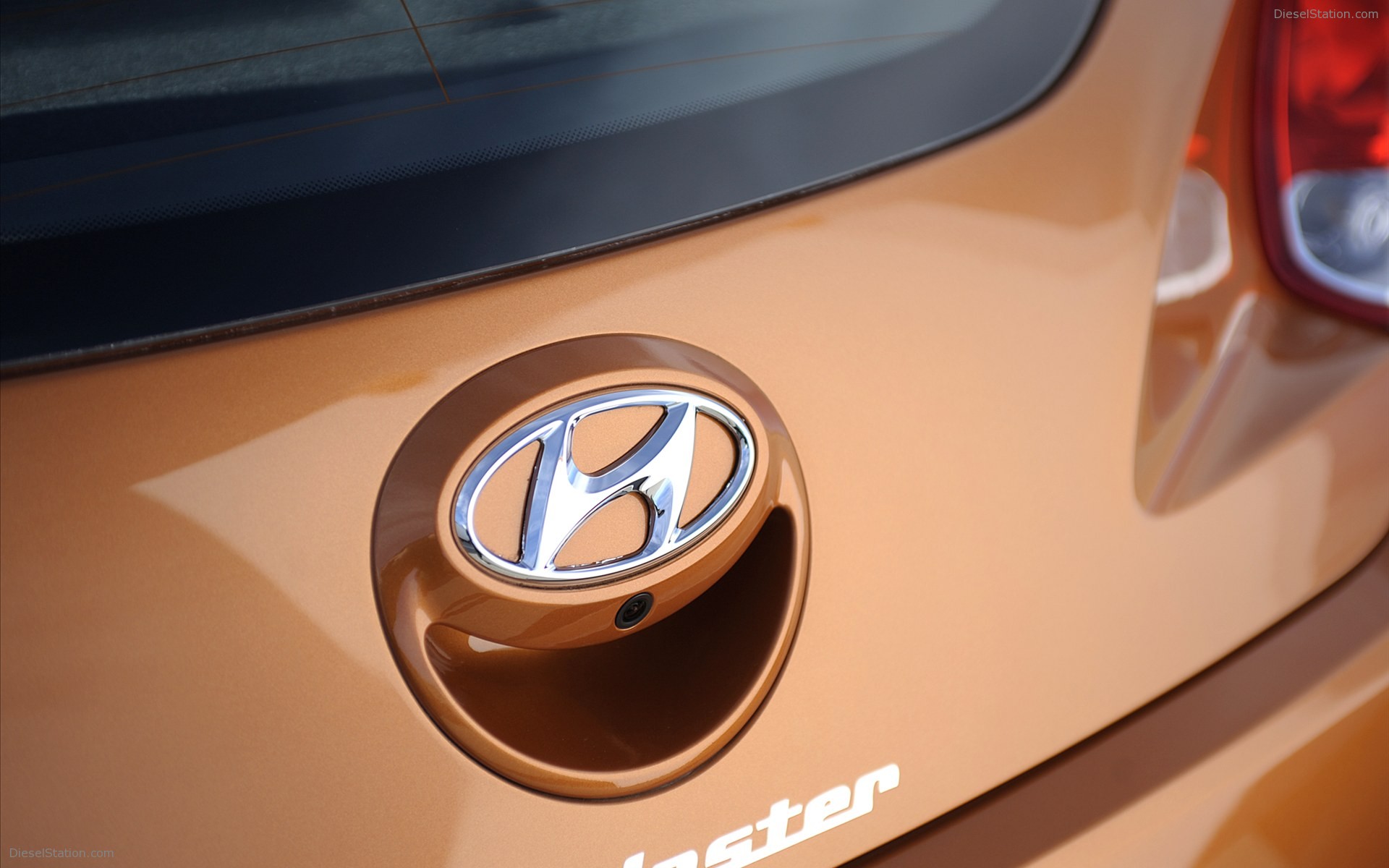 Hyundai Veloster 2012
