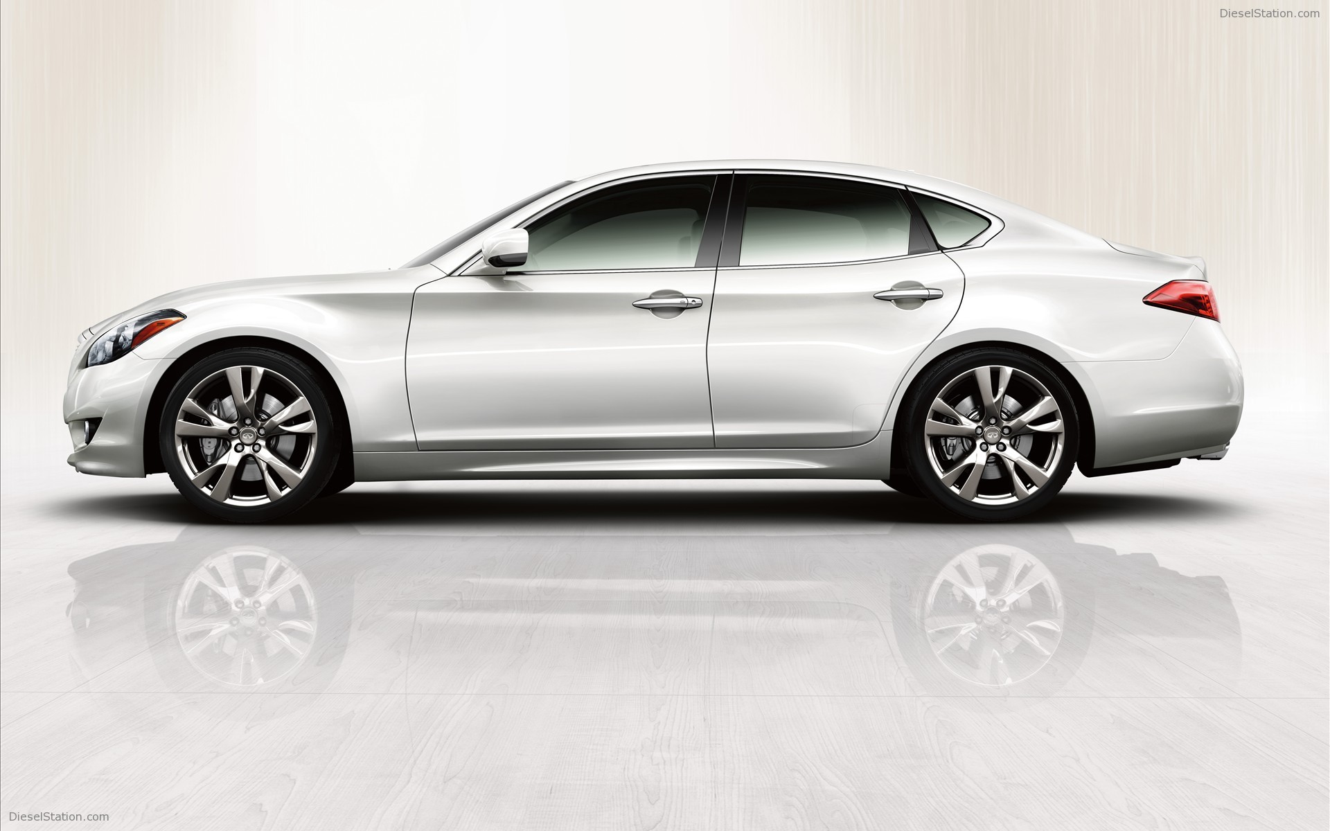 2011 Infiniti M