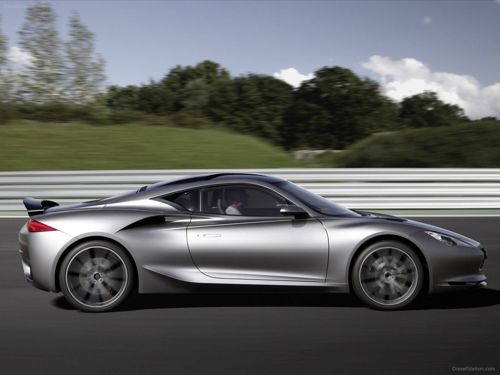 Infiniti Emerg-E 2013