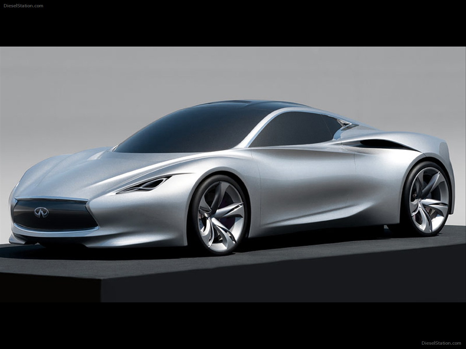 Infiniti Emerg-E 2013