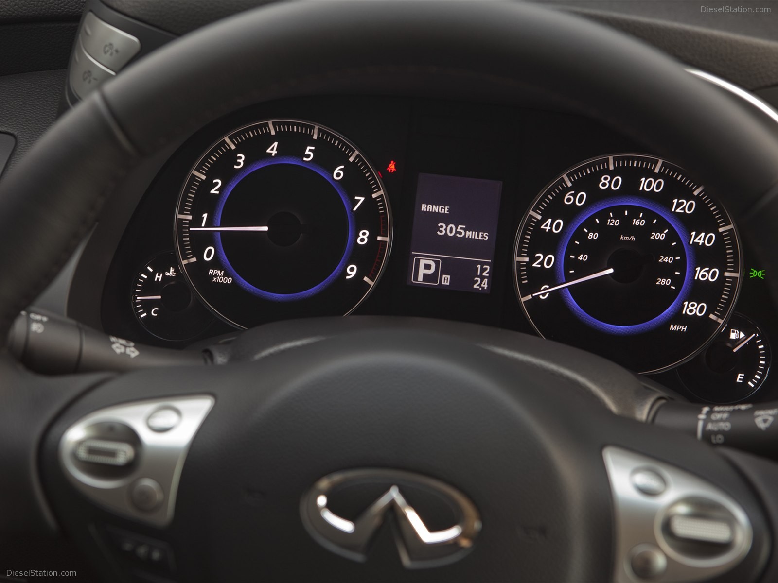 Infiniti FX35 2012