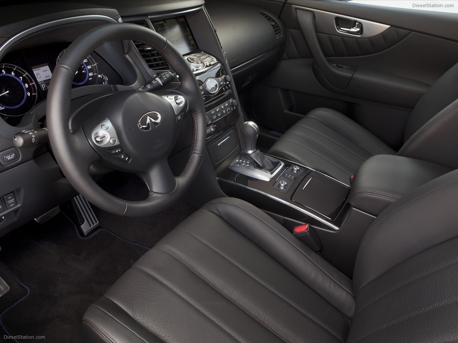 Infiniti FX35 2012