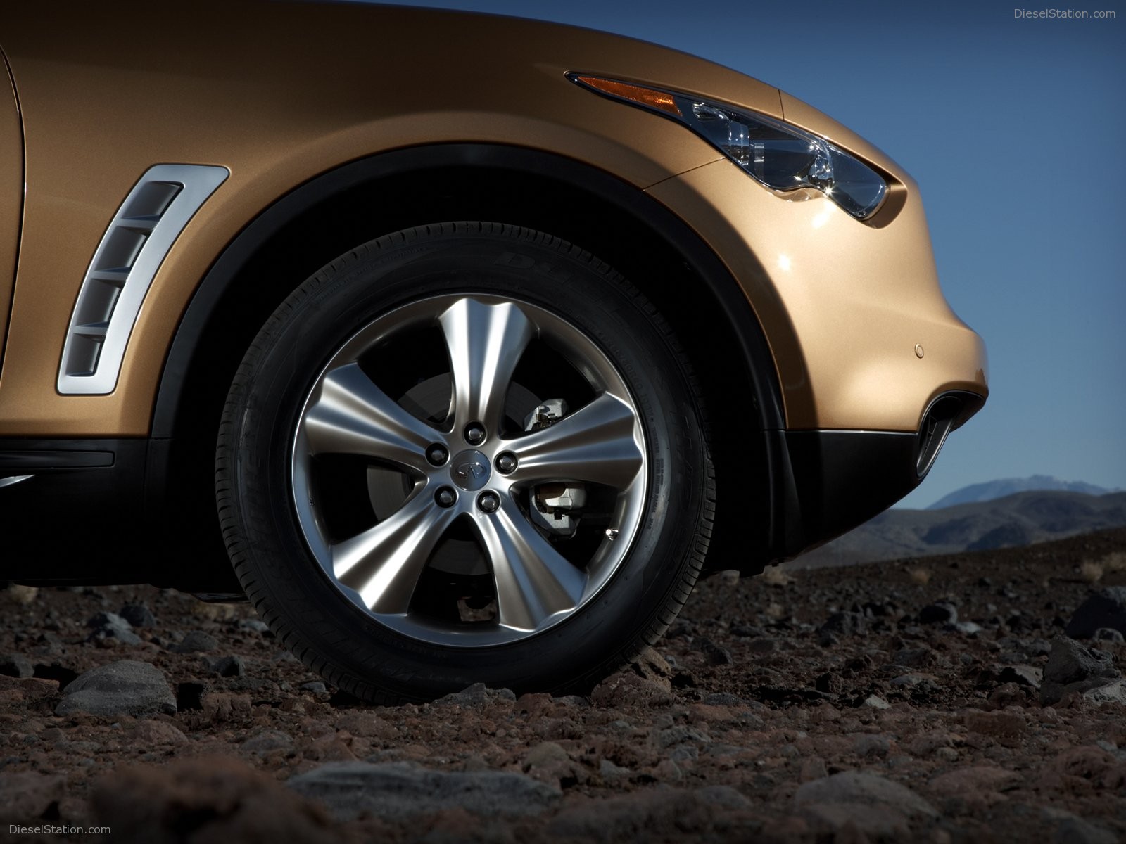 Infiniti FX (2009)