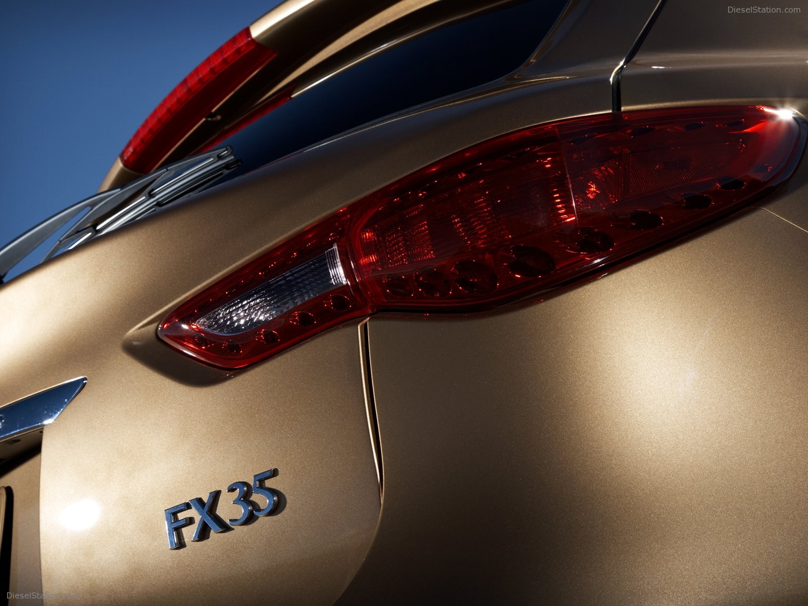 Infiniti FX (2009)