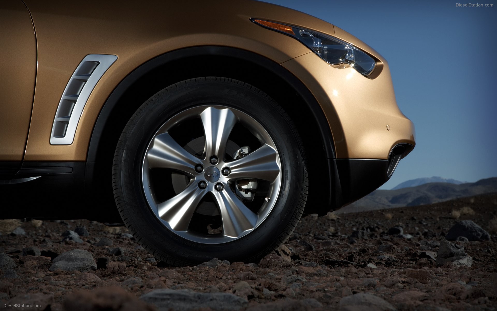 Infiniti FX (2009)