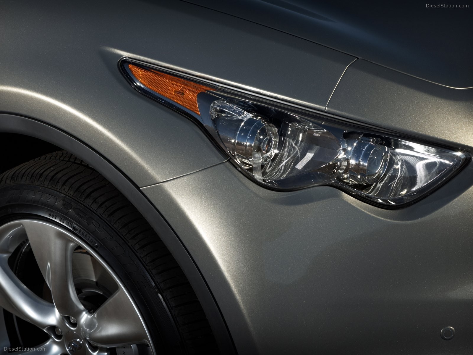 Infiniti FX (2009)
