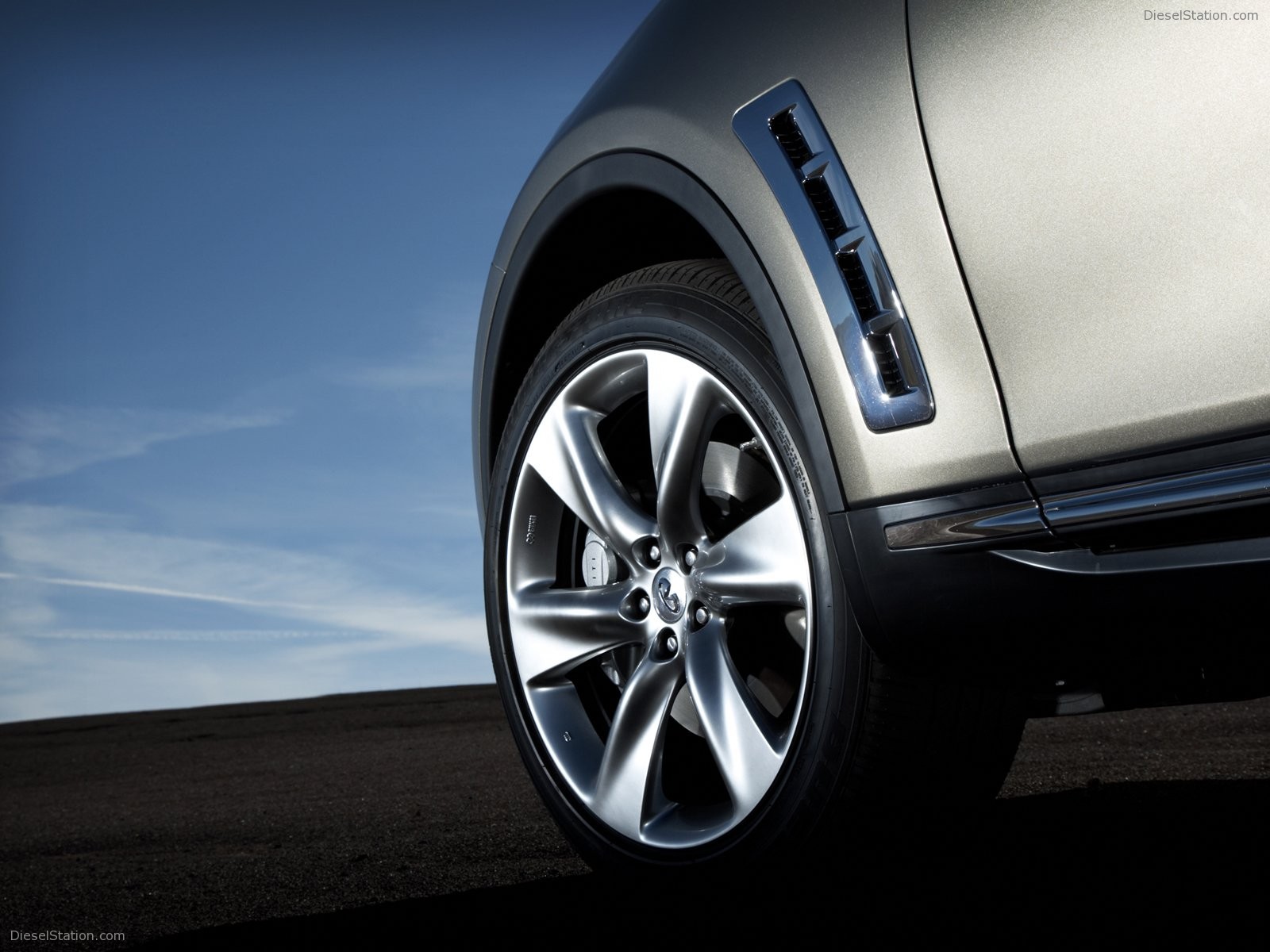 Infiniti FX (2009)