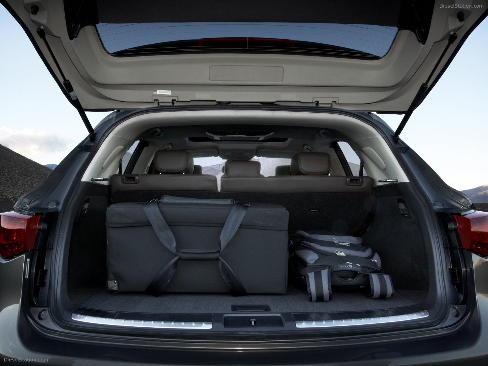 Infiniti FX (2009)