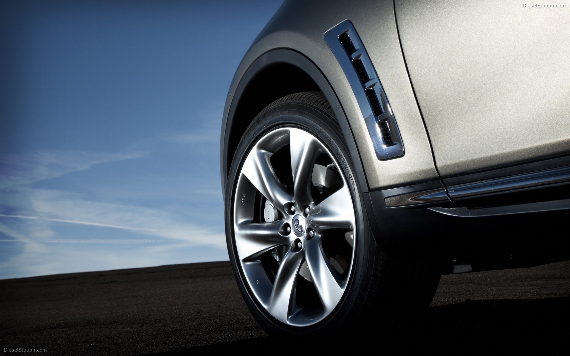 Infiniti FX (2009)