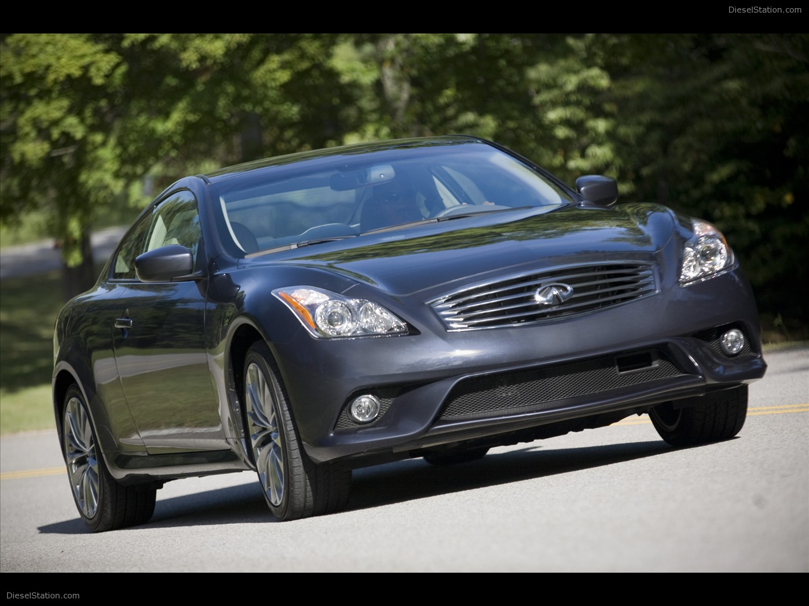Infiniti G37 Coupe 2011