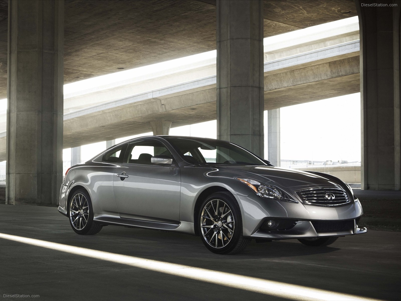 Infiniti IPL G Coupe 2011