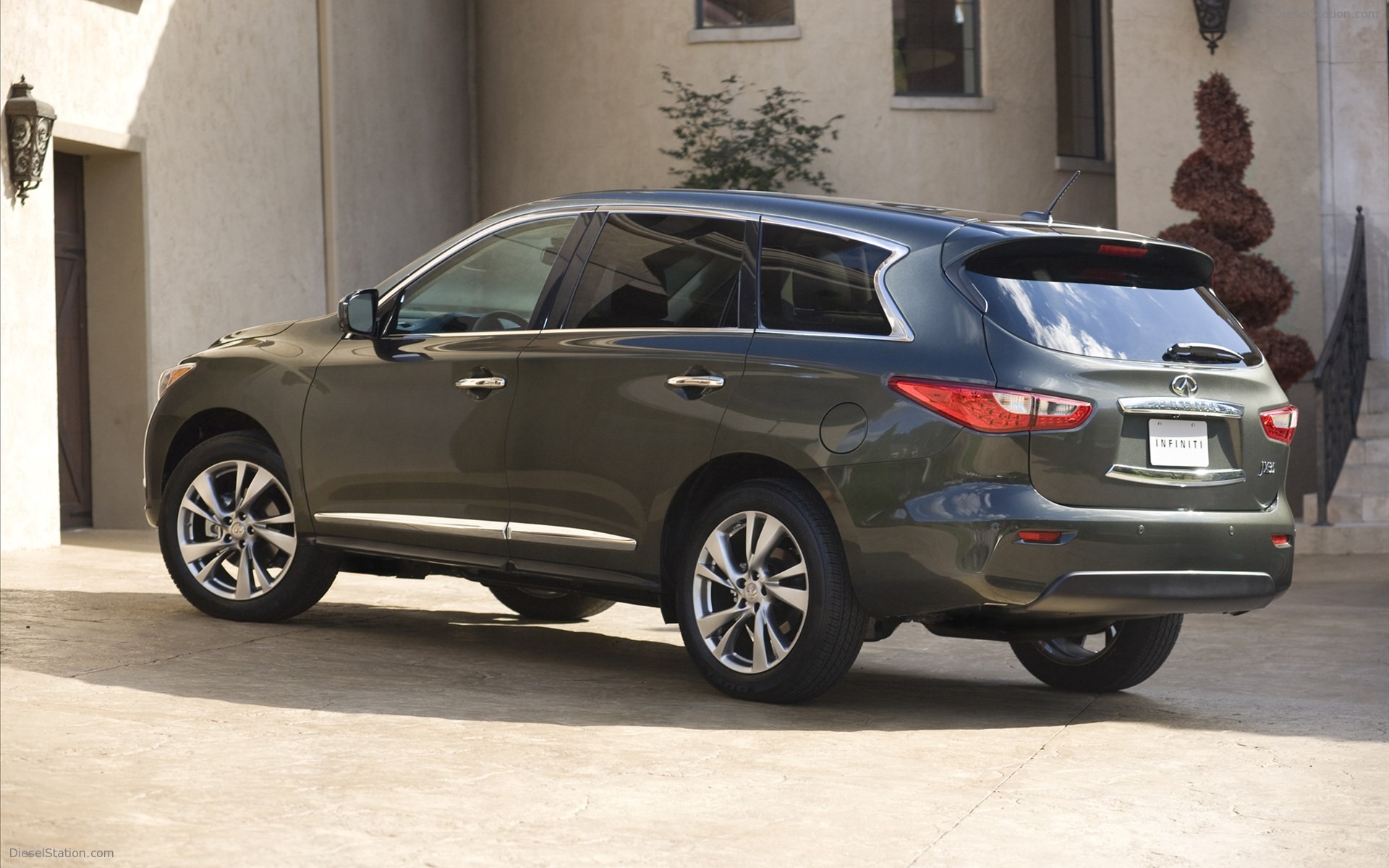Infiniti JX 2013
