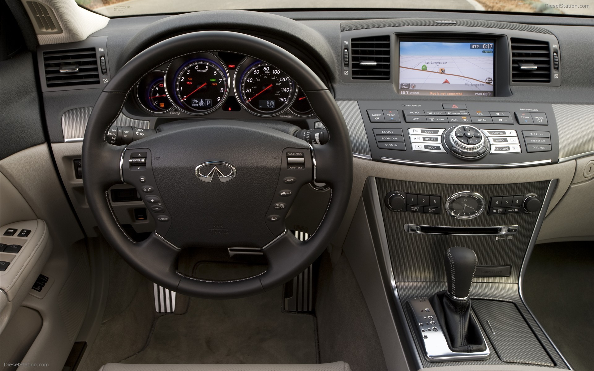 INFINITI M 2009