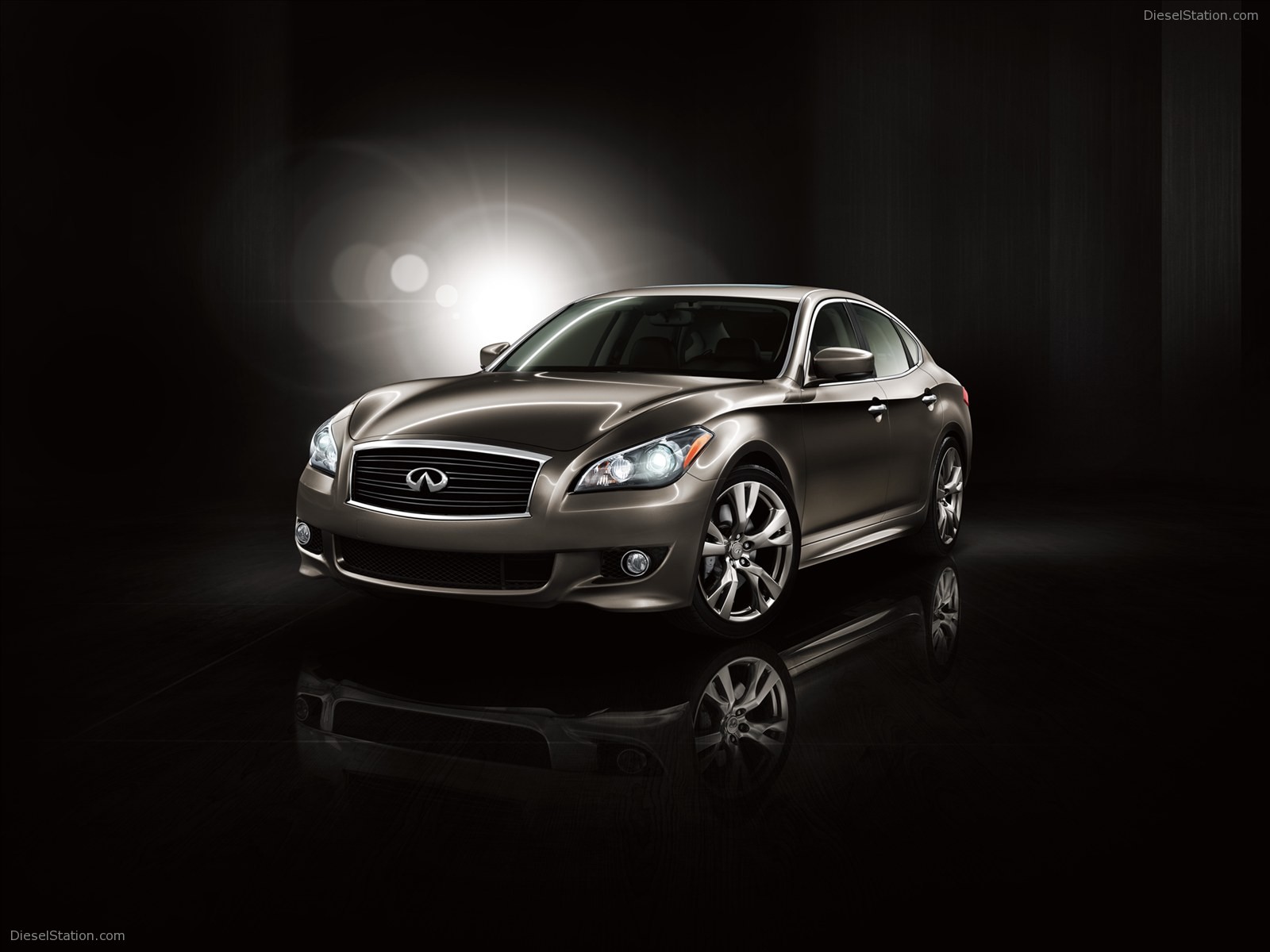 Infiniti M 2012