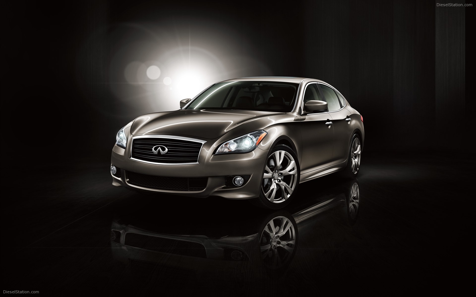 Infiniti M 2012