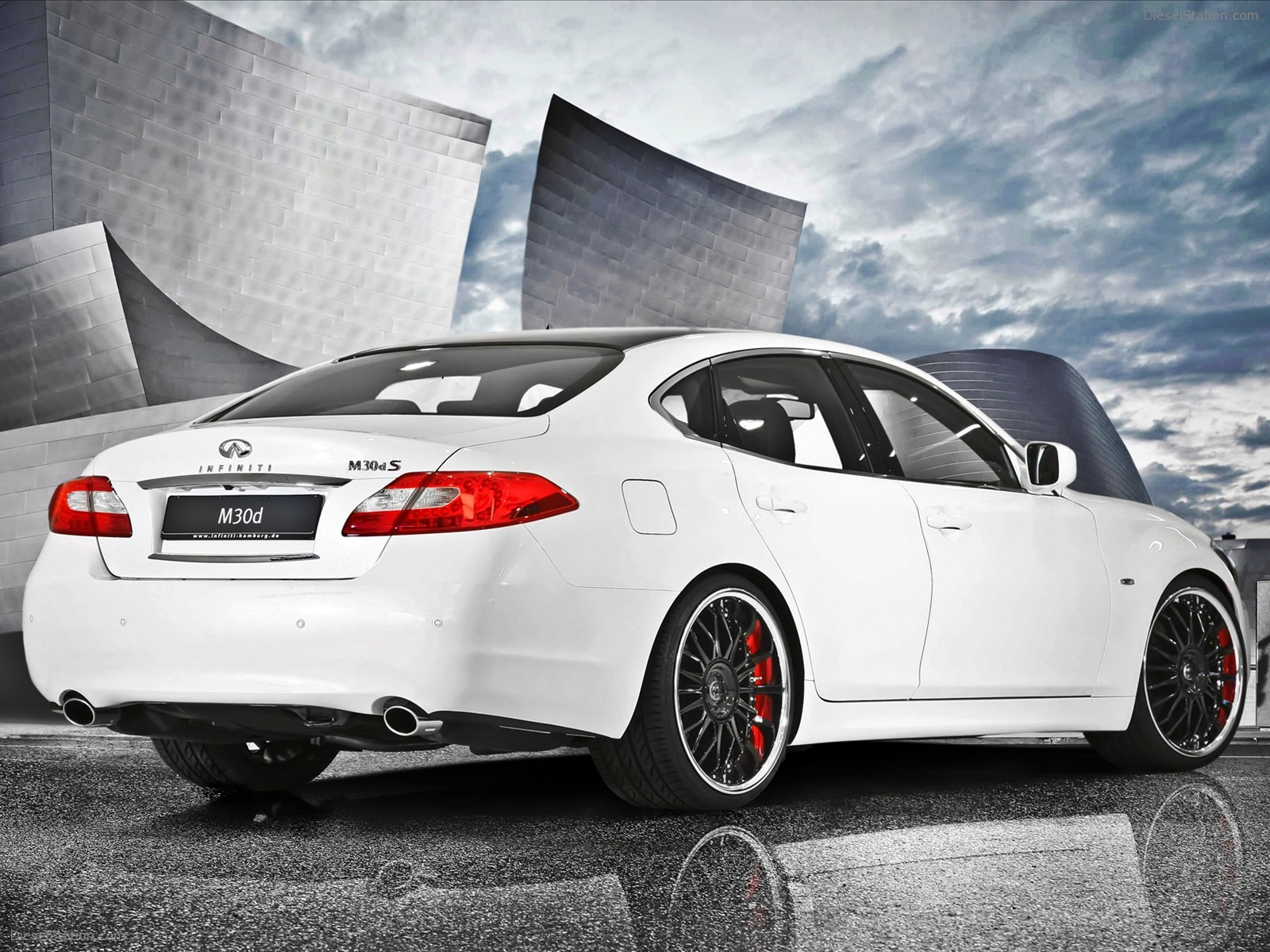 Infiniti M30d S 2011 - Schmidt Revolution