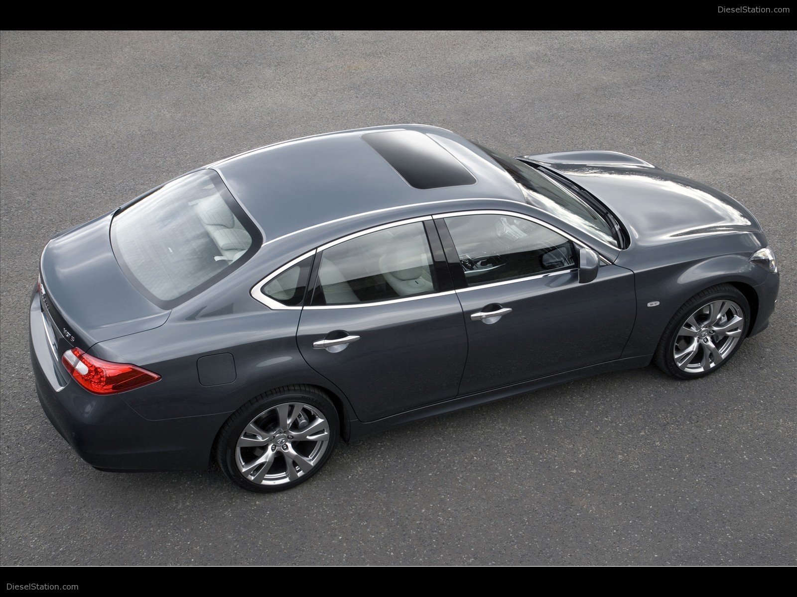 Infiniti M37S 2011