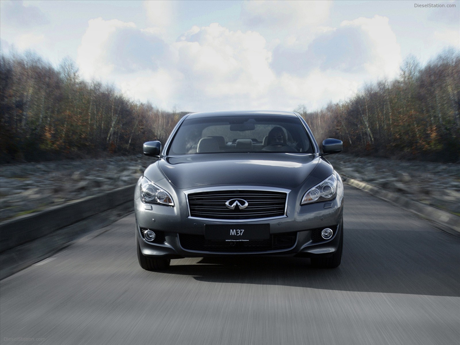 Infiniti M37S 2011