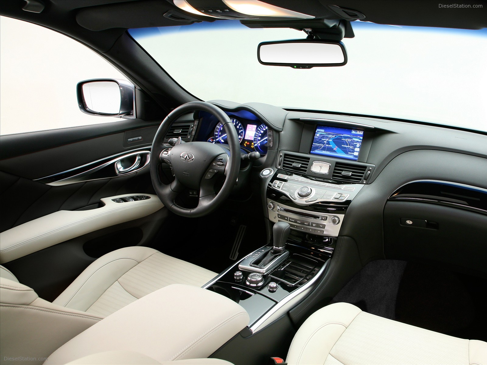 Infiniti M37S 2011