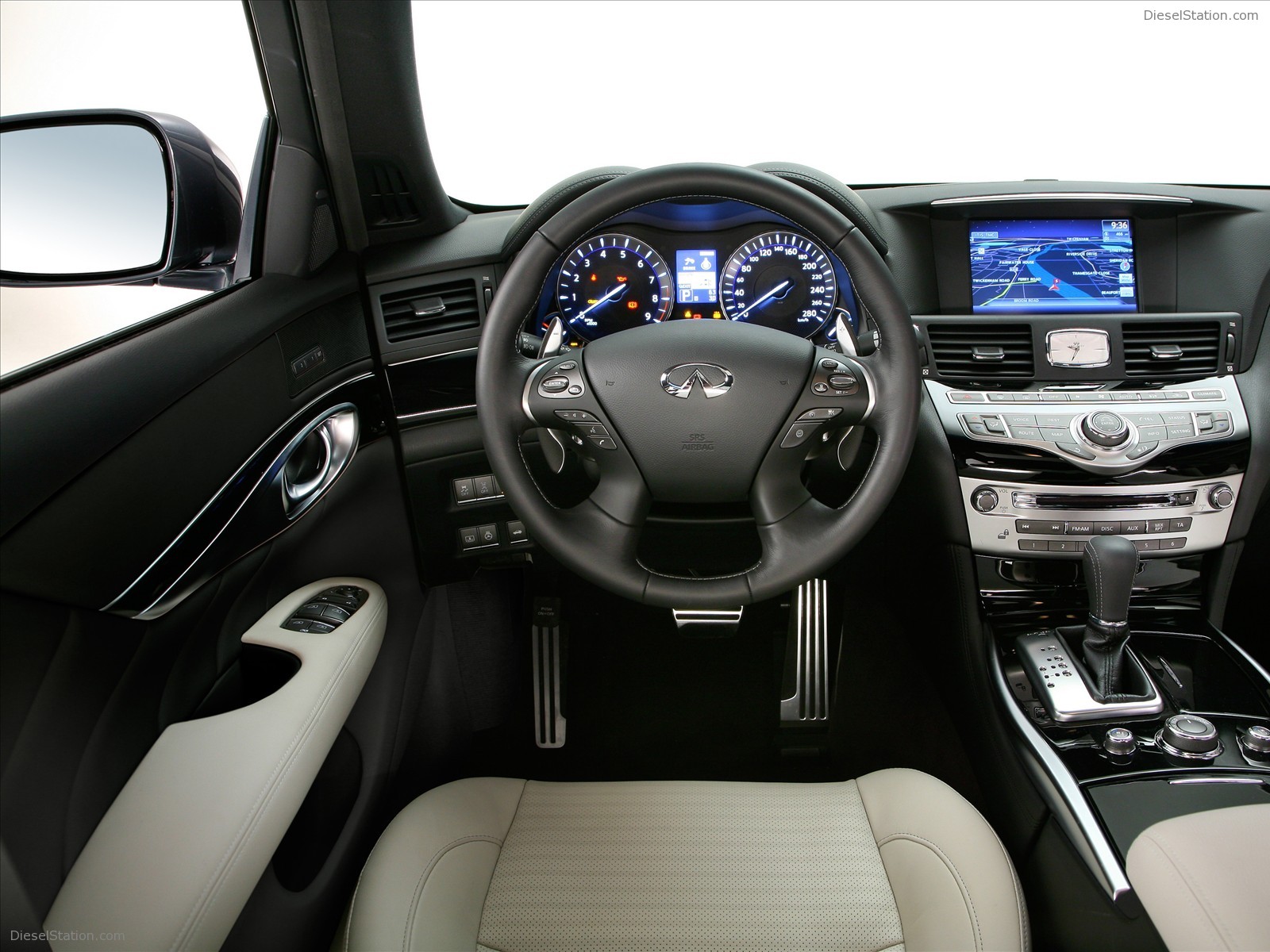 Infiniti M37S 2011