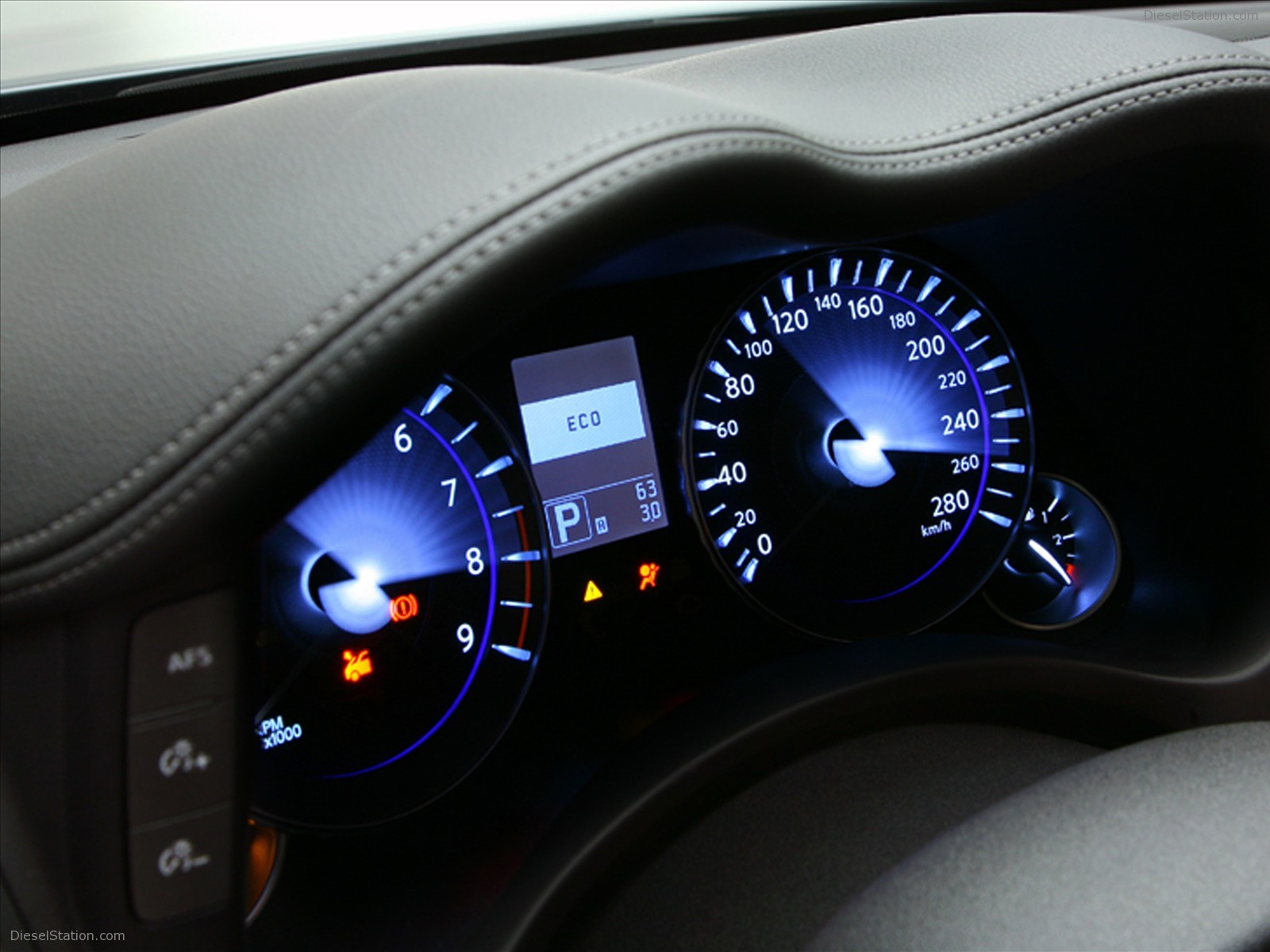 Infiniti M37S 2011