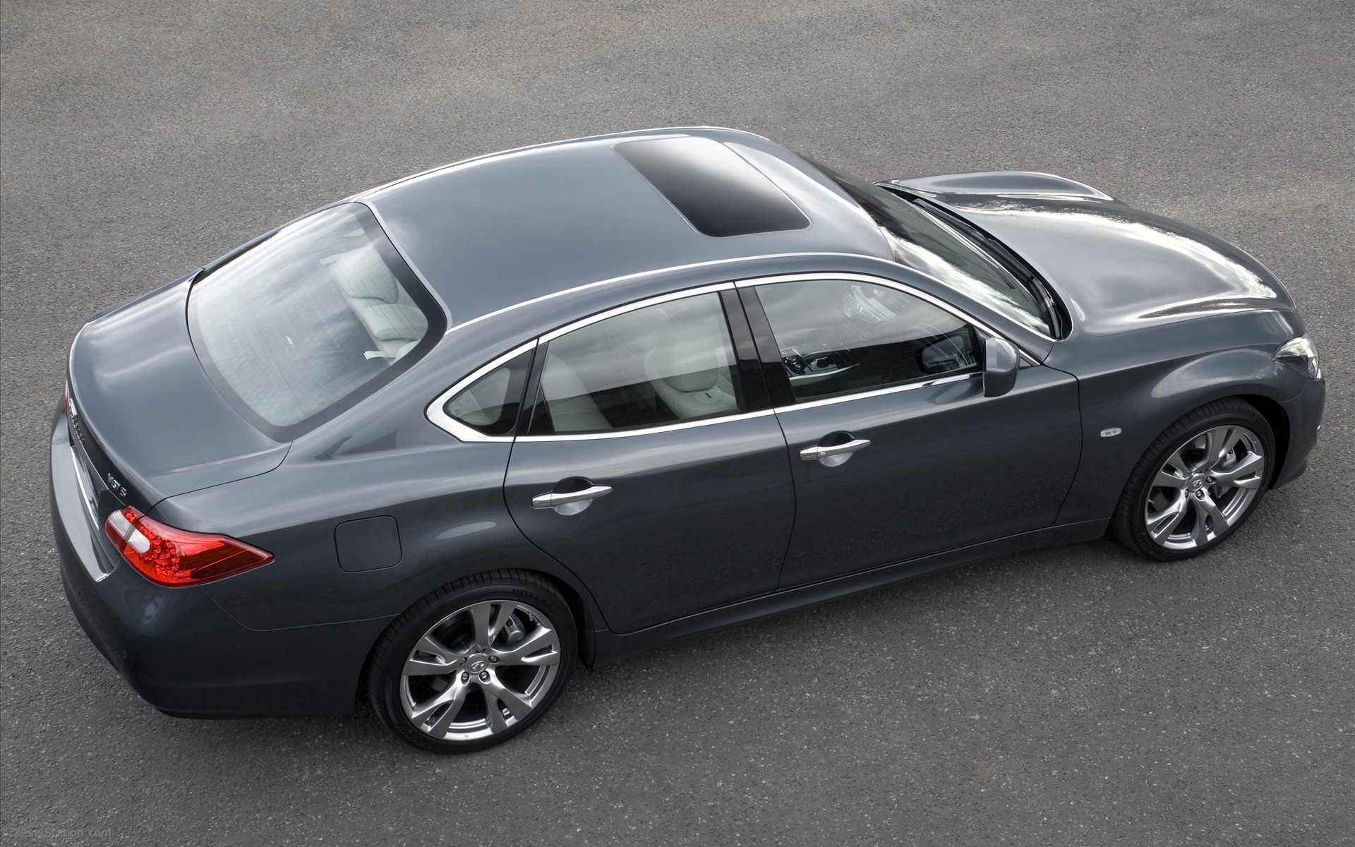 Infiniti M37S 2011