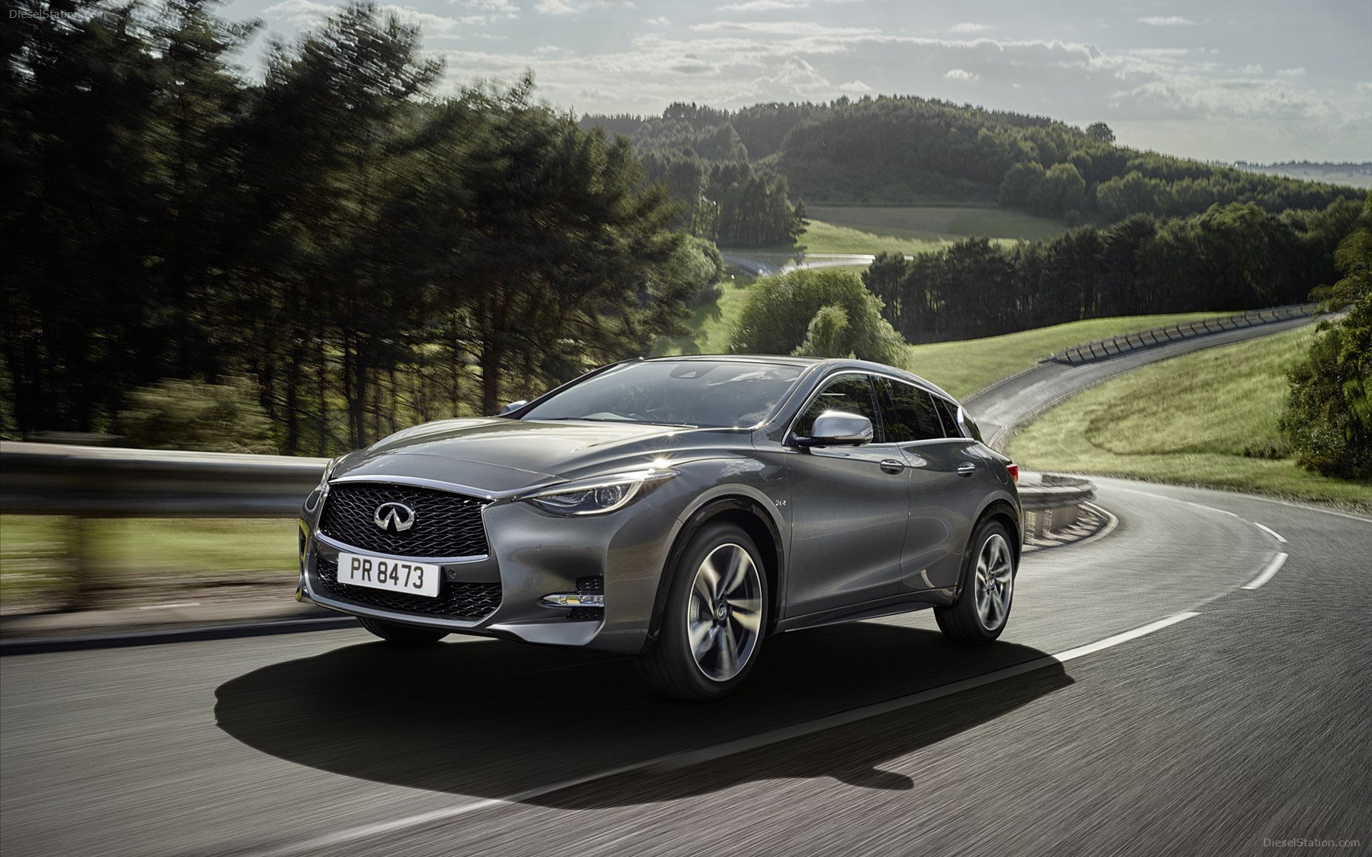 Infiniti Q30 2016