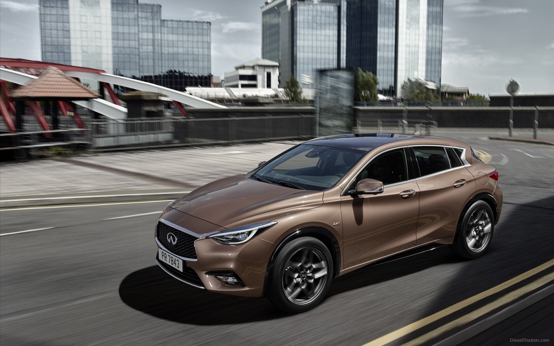 Infiniti Q30 2016