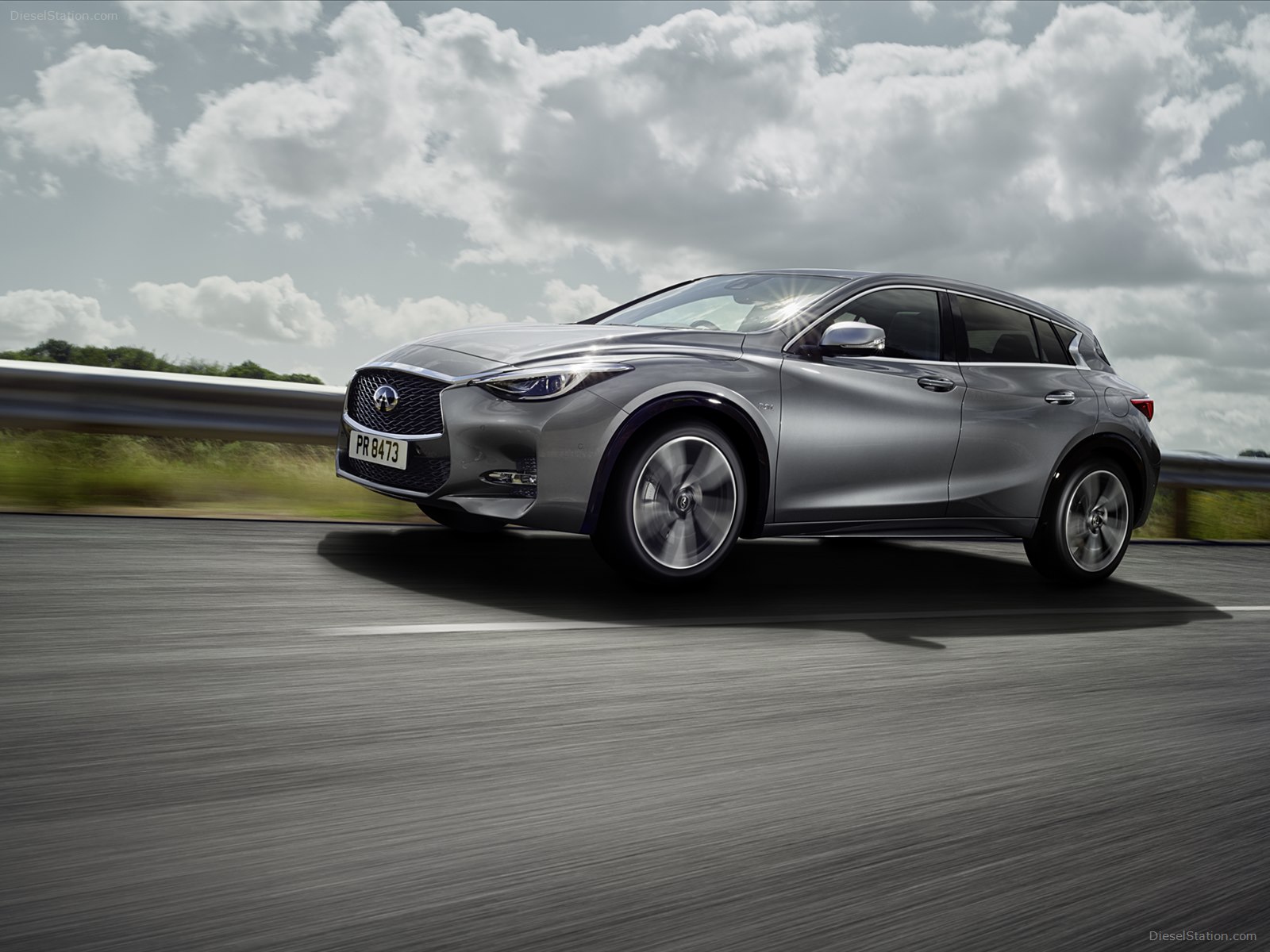 Infinit Q30 Active Compact 2016