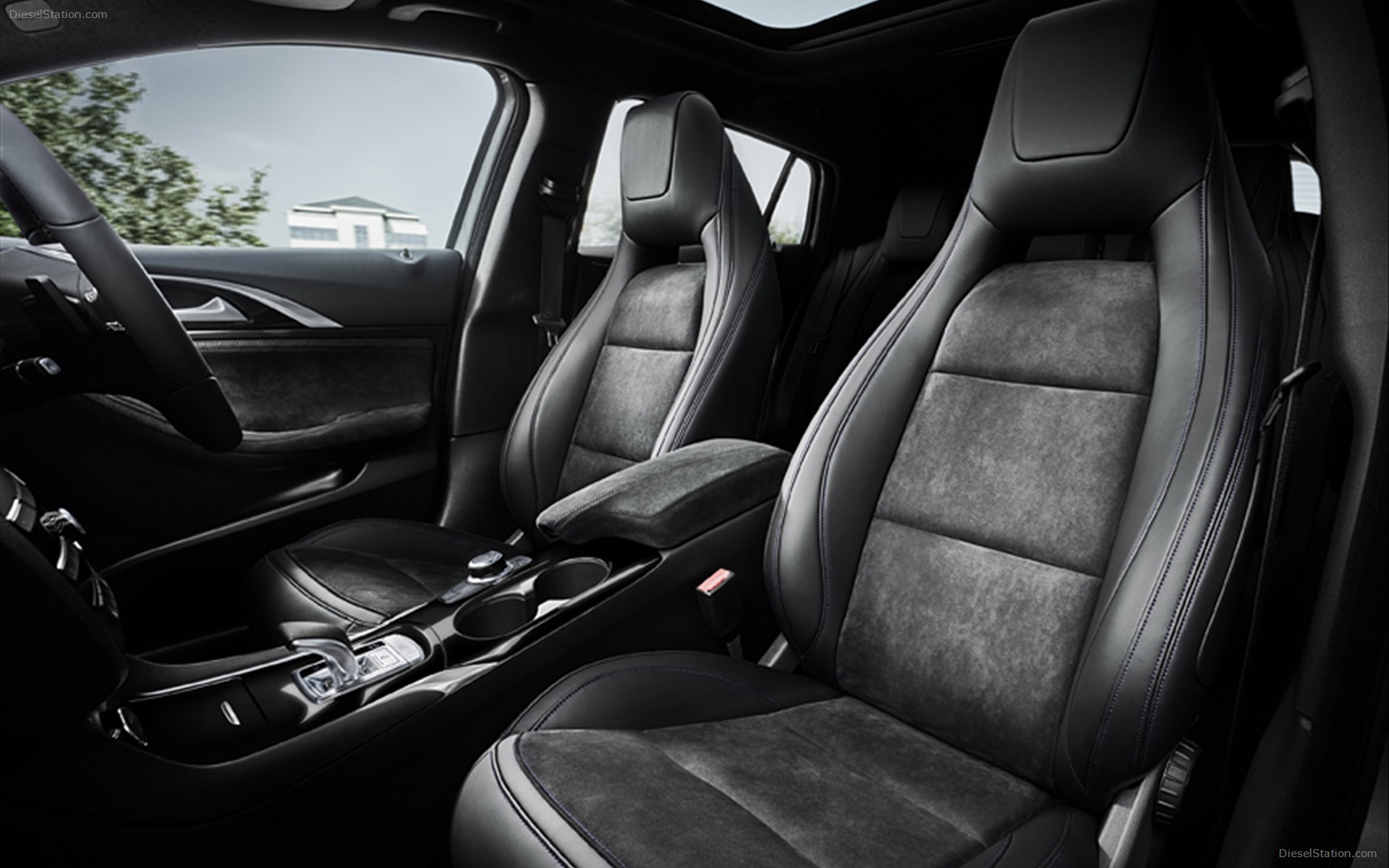 Infinit Q30 Active Compact 2016
